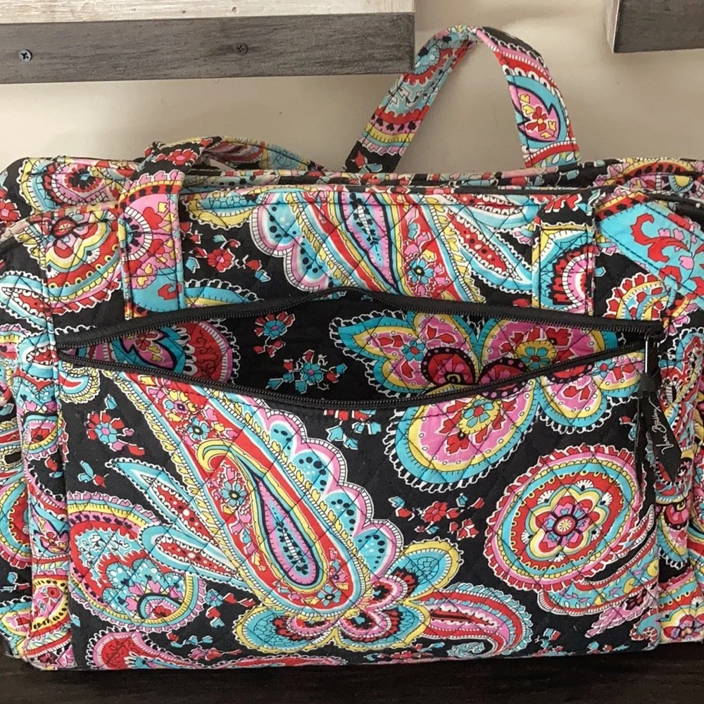 VERA BRADLEY Large quilted Baby BAG or whatever Bag